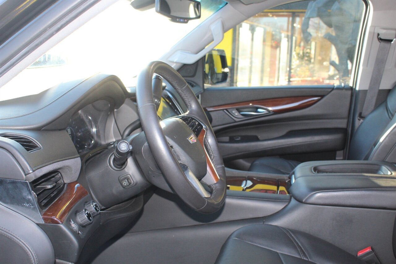 2019 Cadillac Escalade ESV Standard - Photo 19 - Red Bank, NJ 07701