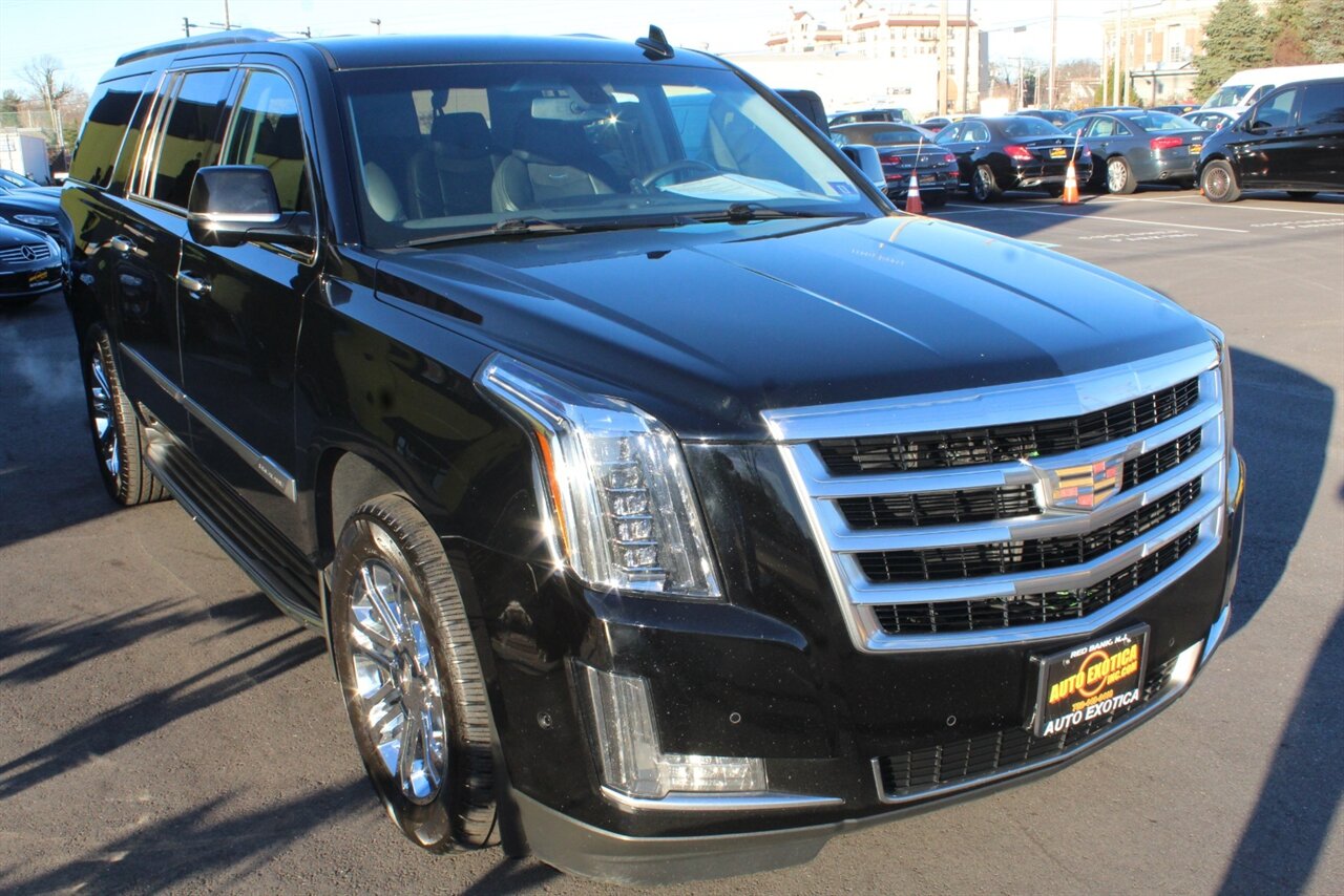 2019 Cadillac Escalade ESV Standard - Photo 4 - Red Bank, NJ 07701