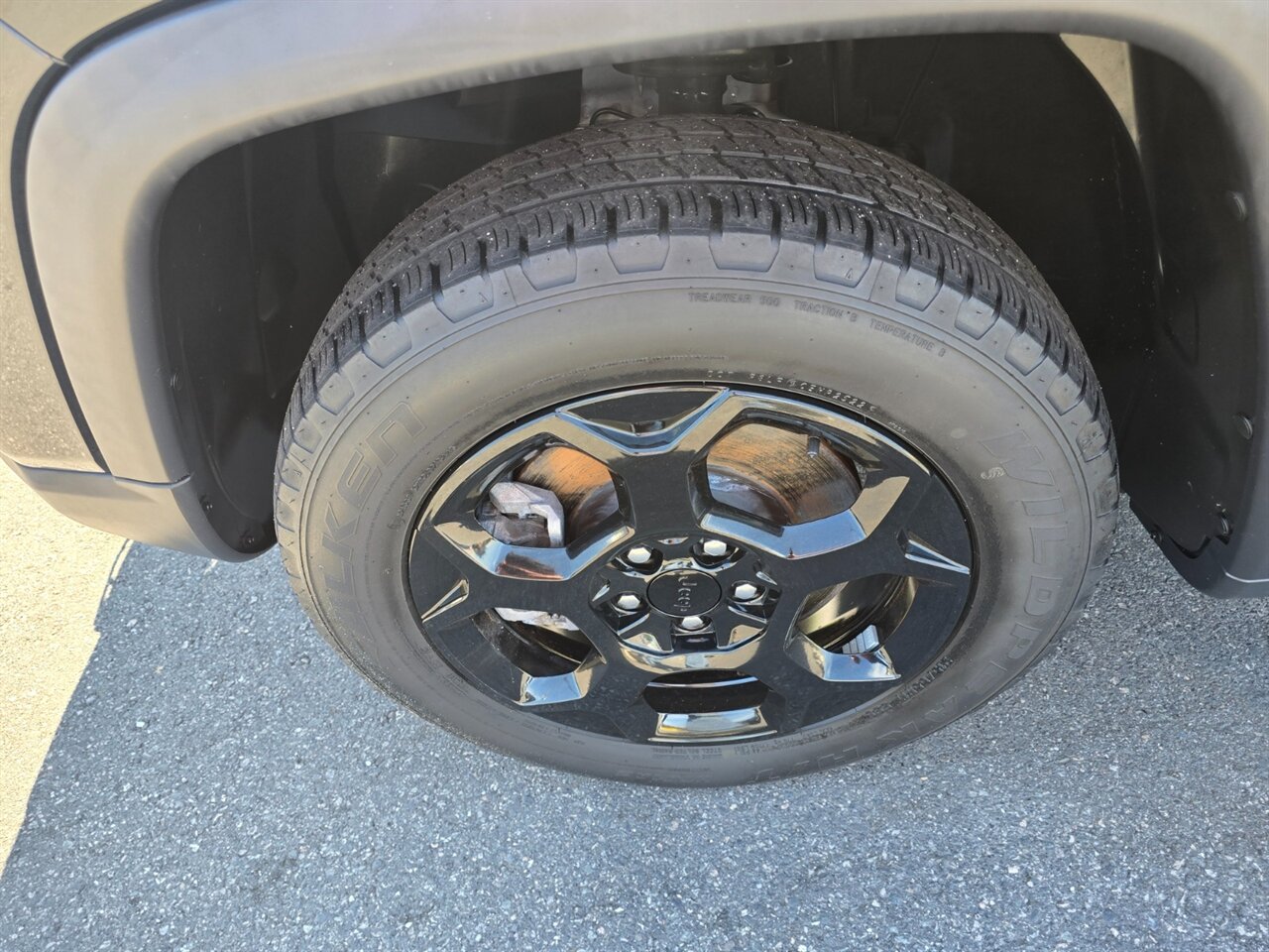 2023 Jeep Compass Trailhawk - Photo 24 - Red Bank, NJ 07701