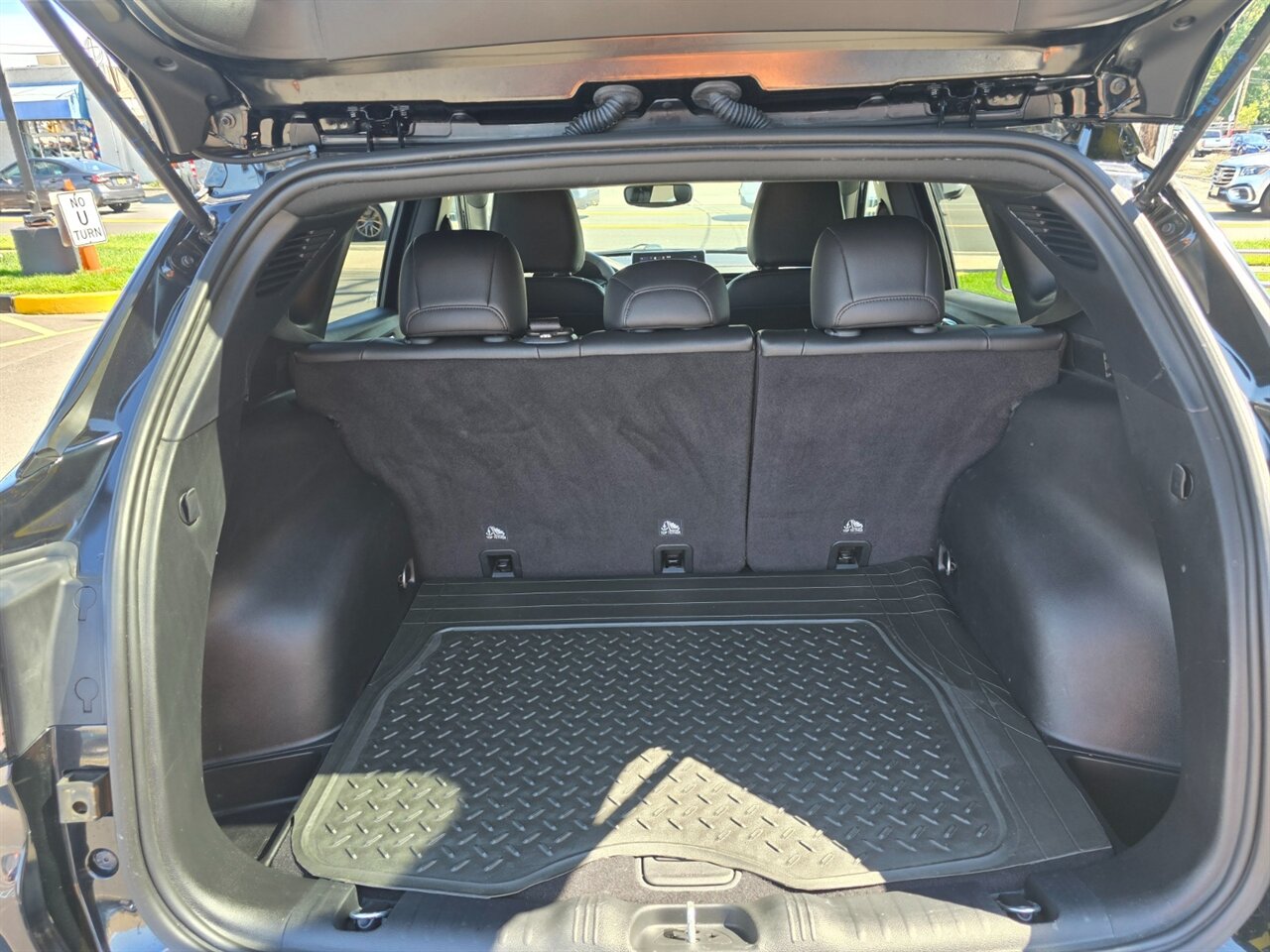 2023 Jeep Compass Trailhawk - Photo 19 - Red Bank, NJ 07701