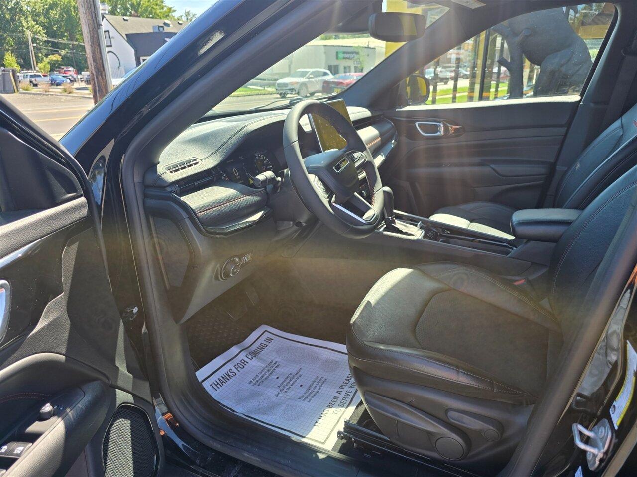 2023 Jeep Compass Trailhawk - Photo 11 - Red Bank, NJ 07701