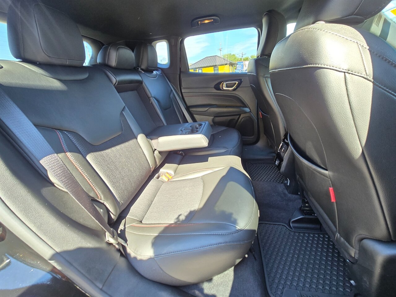 2023 Jeep Compass Trailhawk - Photo 16 - Red Bank, NJ 07701