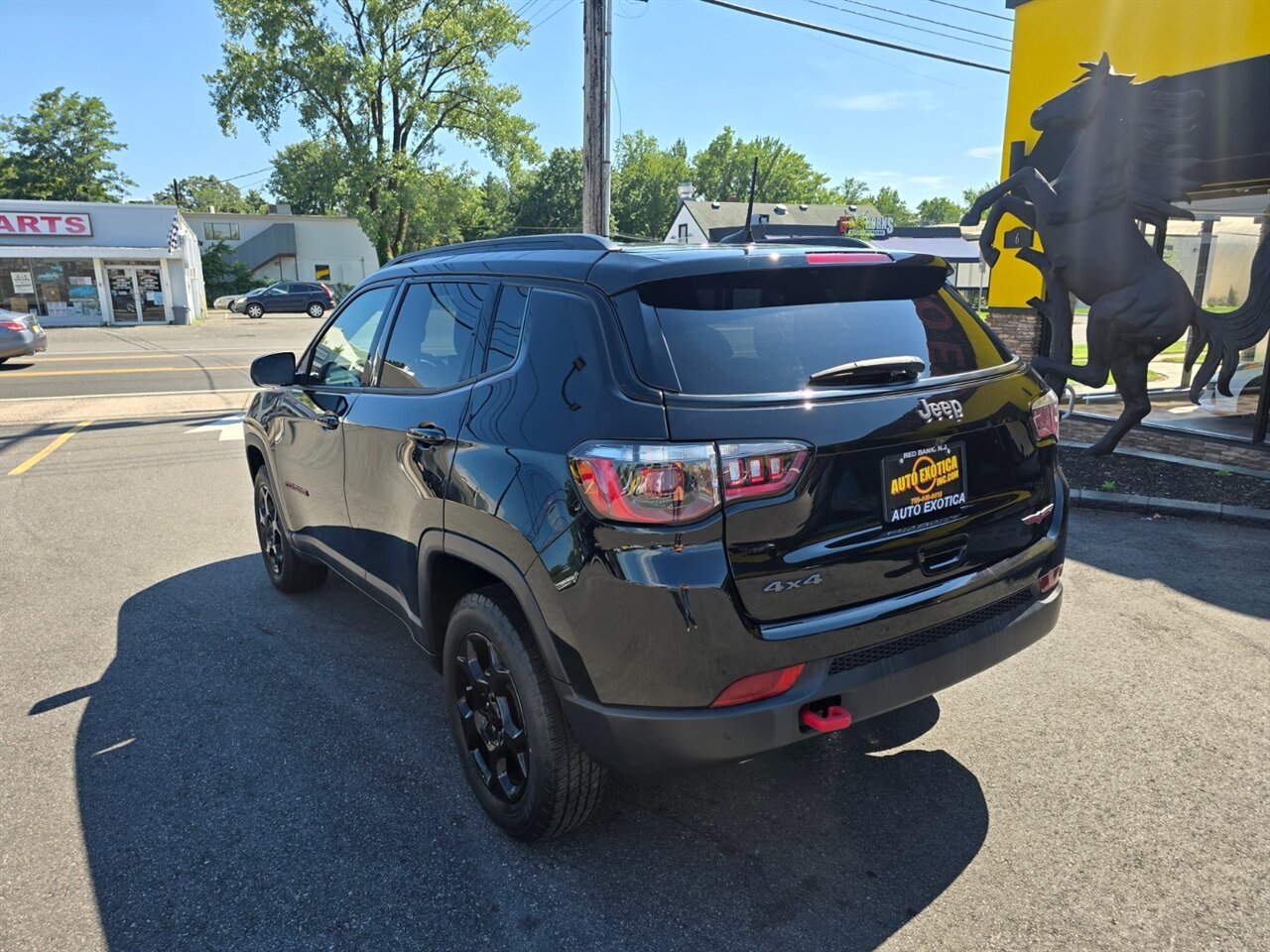 2023 Jeep Compass Trailhawk - Photo 2 - Red Bank, NJ 07701