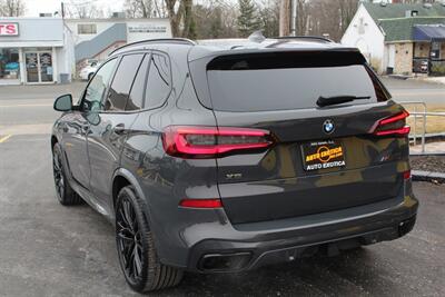 2022 BMW X5 M50i  