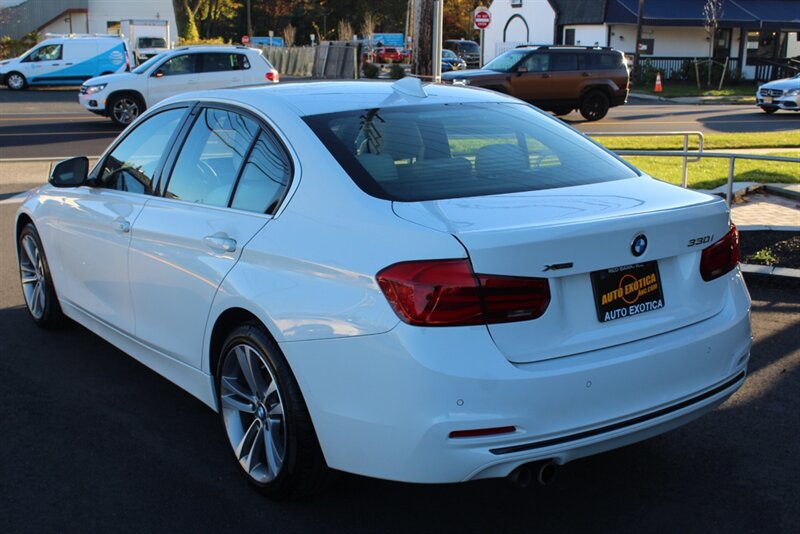 2017 BMW 330i xDrive  