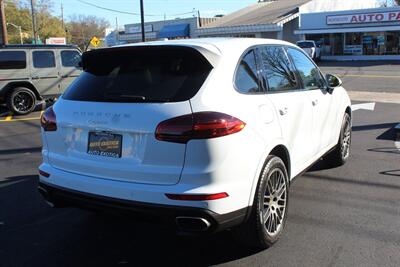 2018 Porsche Cayenne Platinum Edition   - Photo 3 - Red Bank, NJ 07701