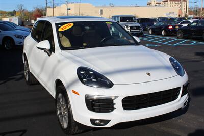 2018 Porsche Cayenne Platinum Edition   - Photo 4 - Red Bank, NJ 07701