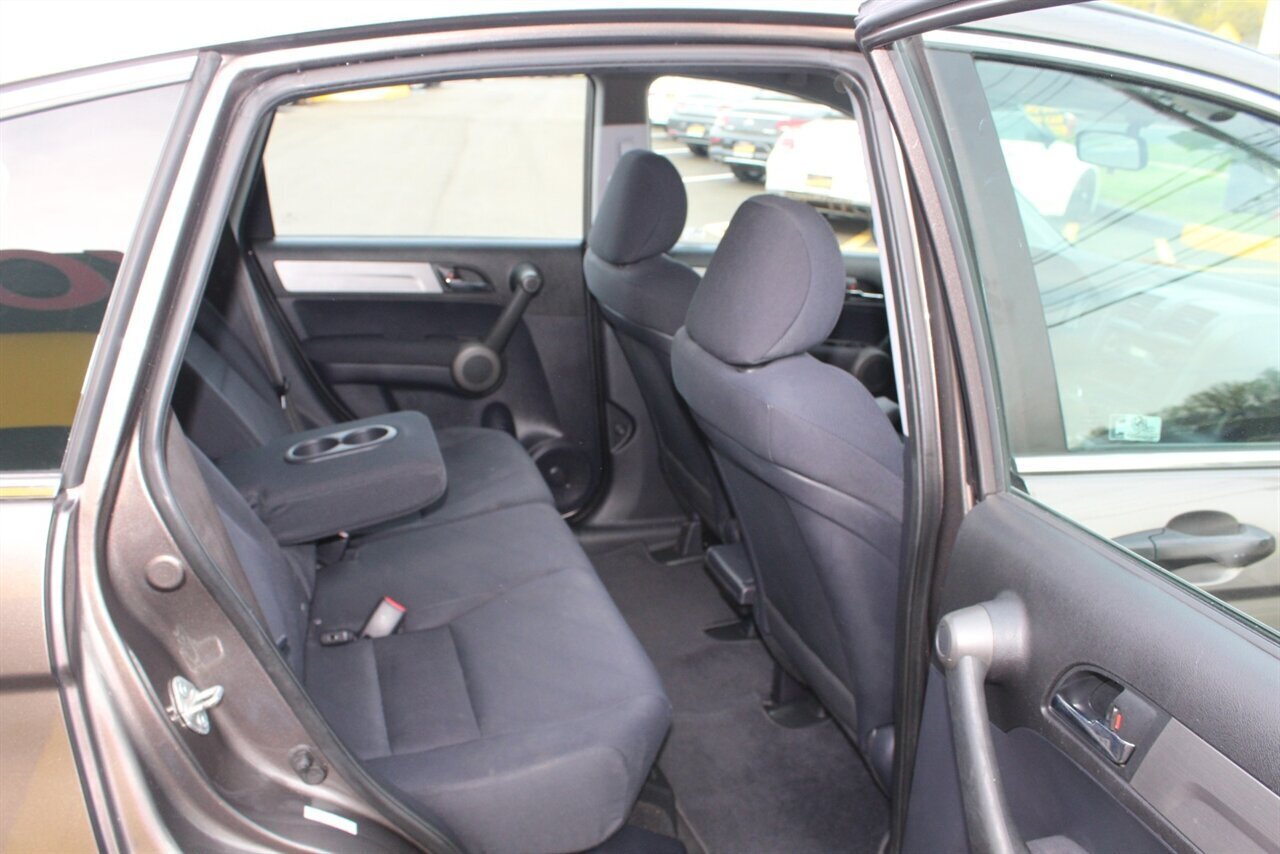 2010 Honda CR-V LX   - Photo 12 - Red Bank, NJ 07701