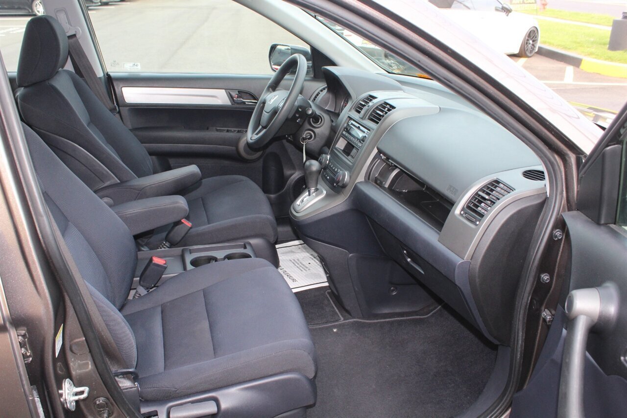 2010 Honda CR-V LX   - Photo 10 - Red Bank, NJ 07701
