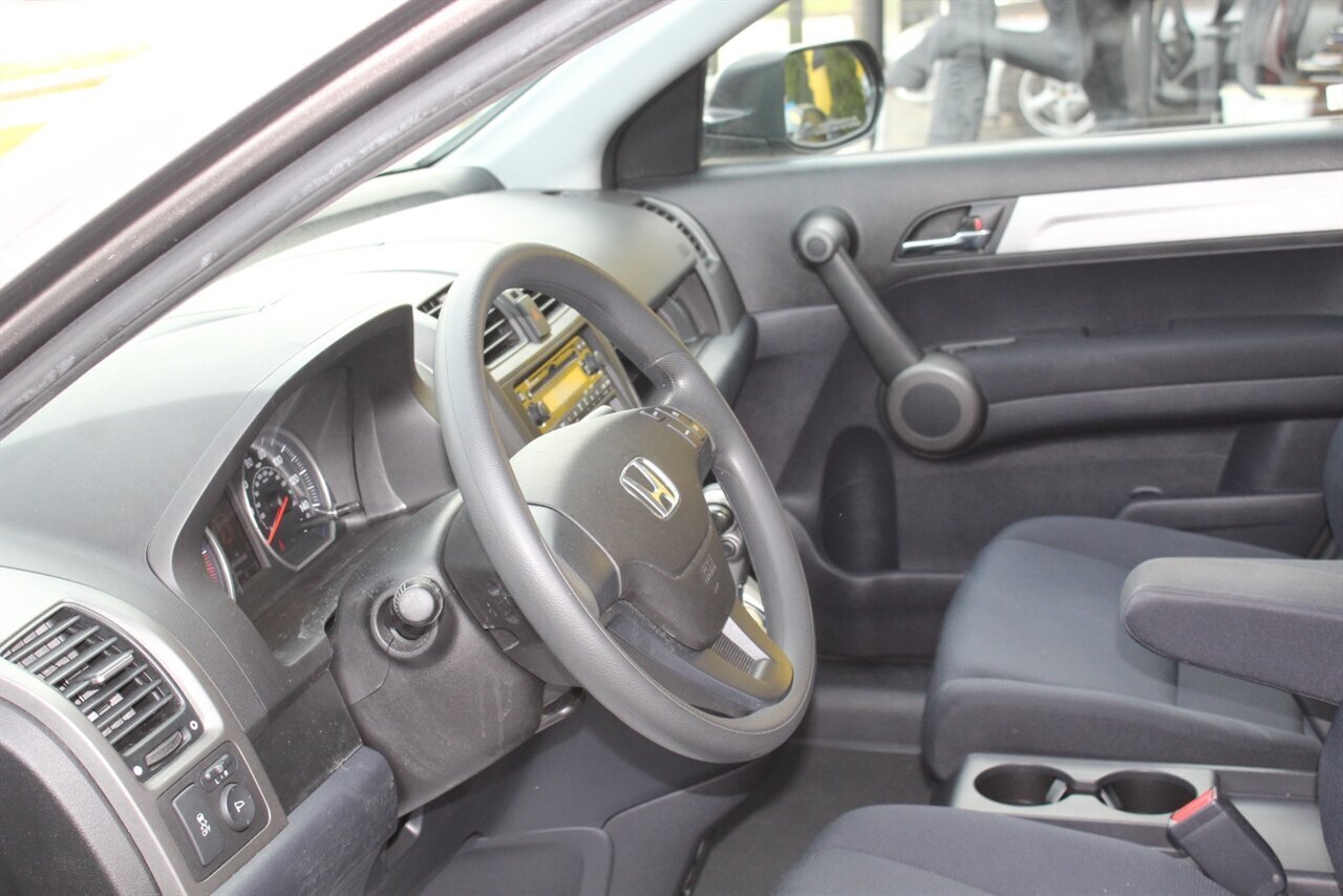2010 Honda CR-V LX   - Photo 14 - Red Bank, NJ 07701
