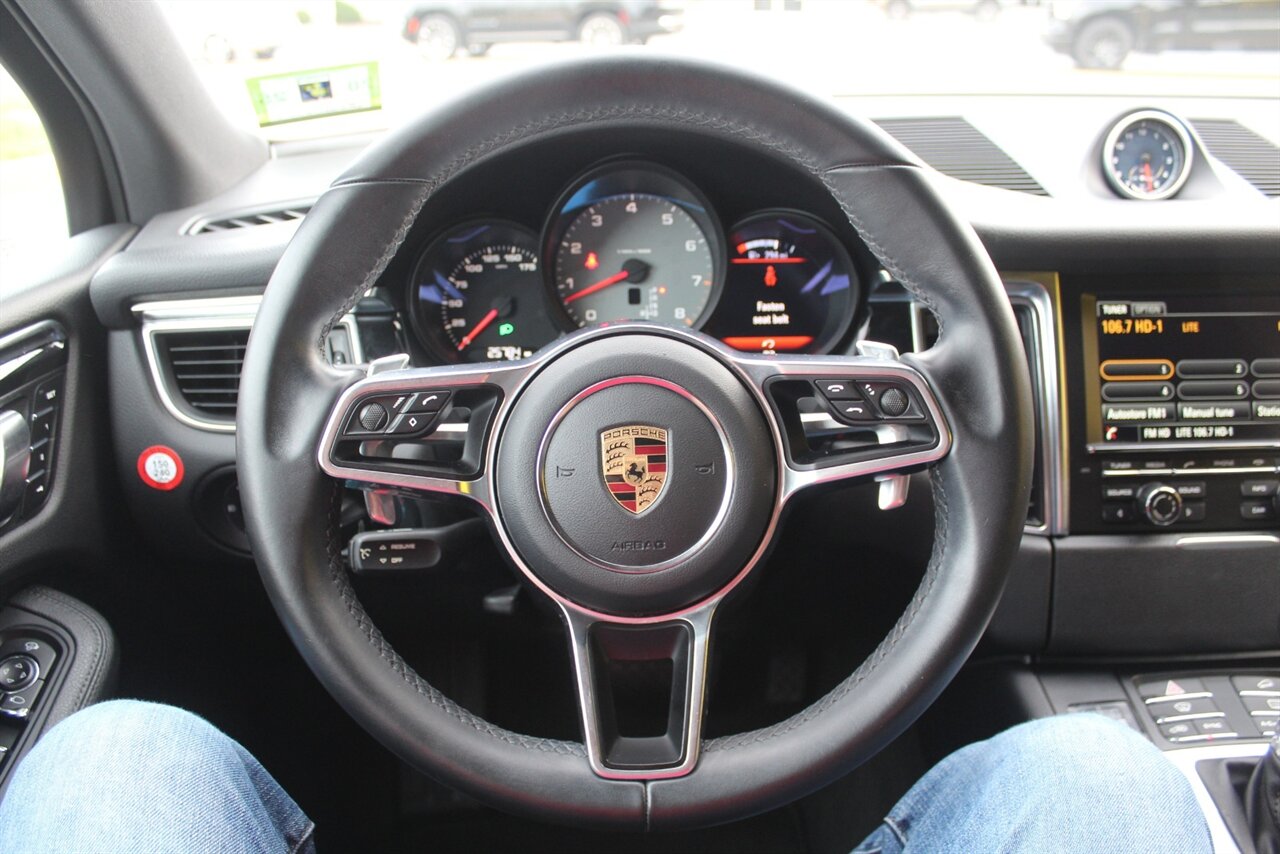 2016 Porsche Macan S photo 5