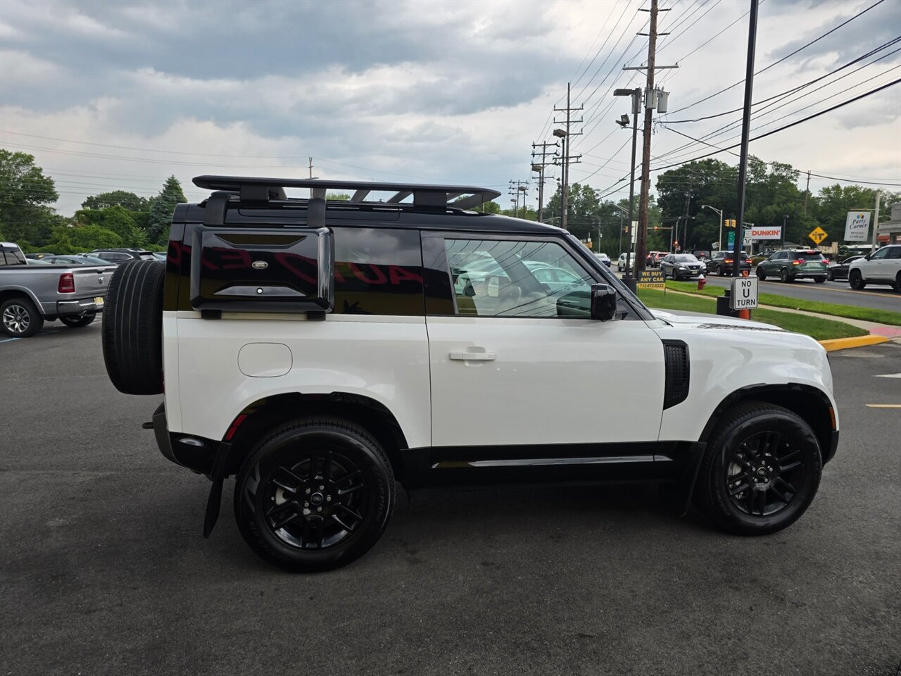 2024 Land Rover Defender 90 P400 X-Dynamic SE - Photo 24 - Red Bank, NJ 07701
