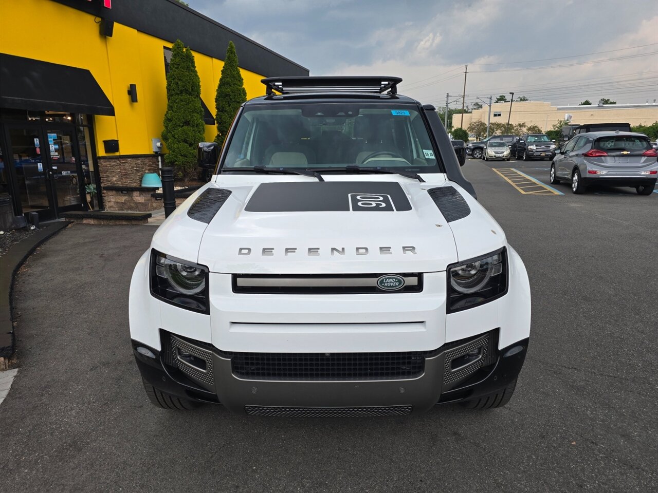 2024 Land Rover Defender 90 P400 X-Dynamic SE - Photo 21 - Red Bank, NJ 07701