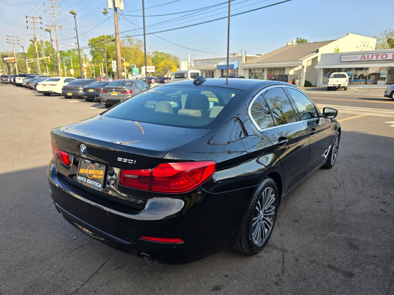2019 BMW 530i xDrive - Photo 3 - Red Bank, NJ 07701