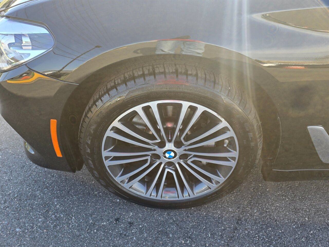 2019 BMW 530i xDrive - Photo 26 - Red Bank, NJ 07701