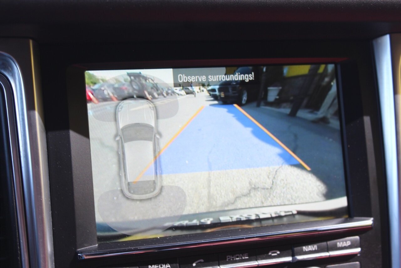2016 Porsche Macan Turbo - Photo 9 - Red Bank, NJ 07701