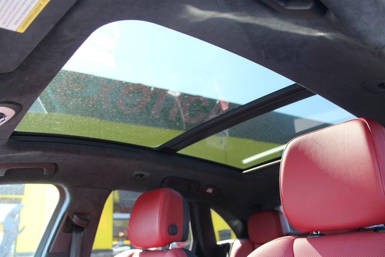2016 Porsche Macan Turbo - Photo 19 - Red Bank, NJ 07701