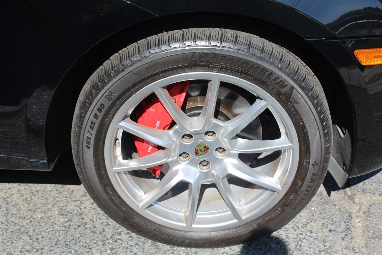 2016 Porsche Macan Turbo - Photo 26 - Red Bank, NJ 07701