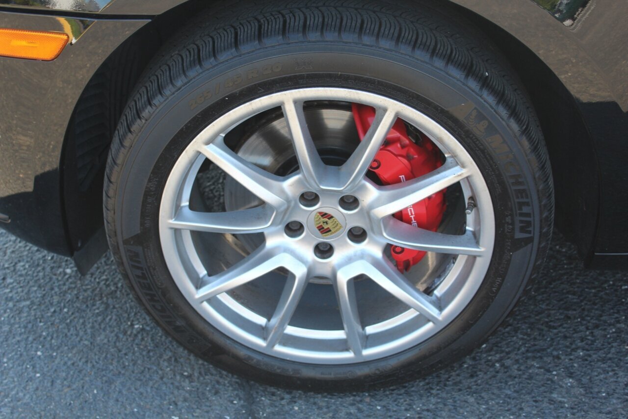 2016 Porsche Macan Turbo - Photo 27 - Red Bank, NJ 07701