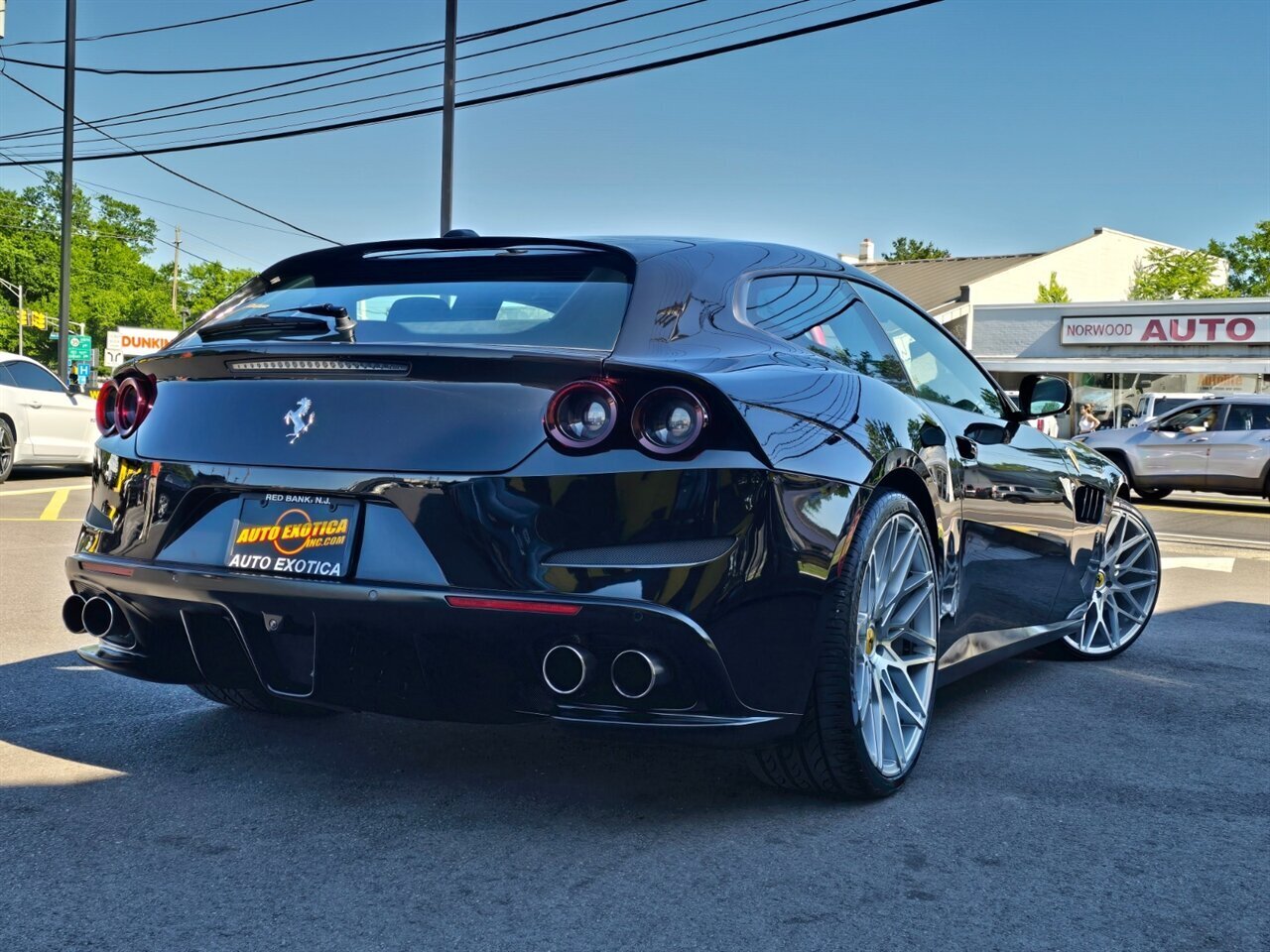 2017 Ferrari GTC4Lusso - Photo 2 - Red Bank, NJ 07701