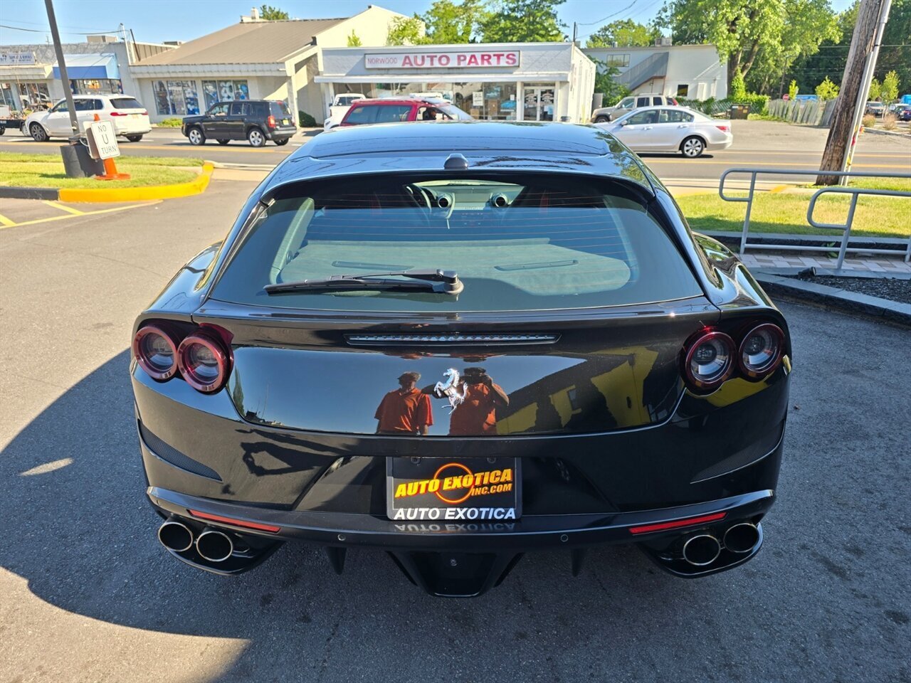 2017 Ferrari GTC4Lusso - Photo 41 - Red Bank, NJ 07701
