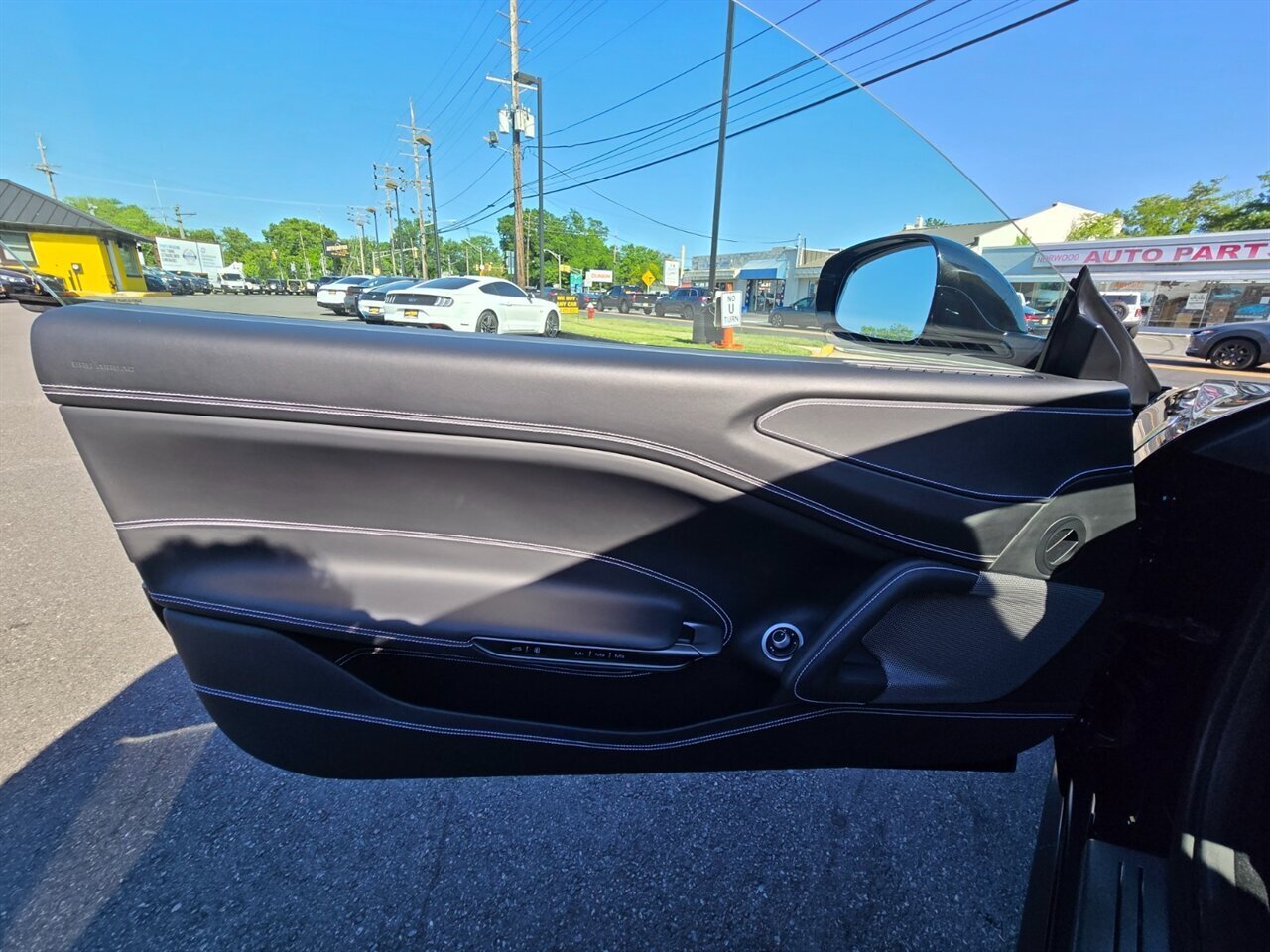 2017 Ferrari GTC4Lusso - Photo 30 - Red Bank, NJ 07701