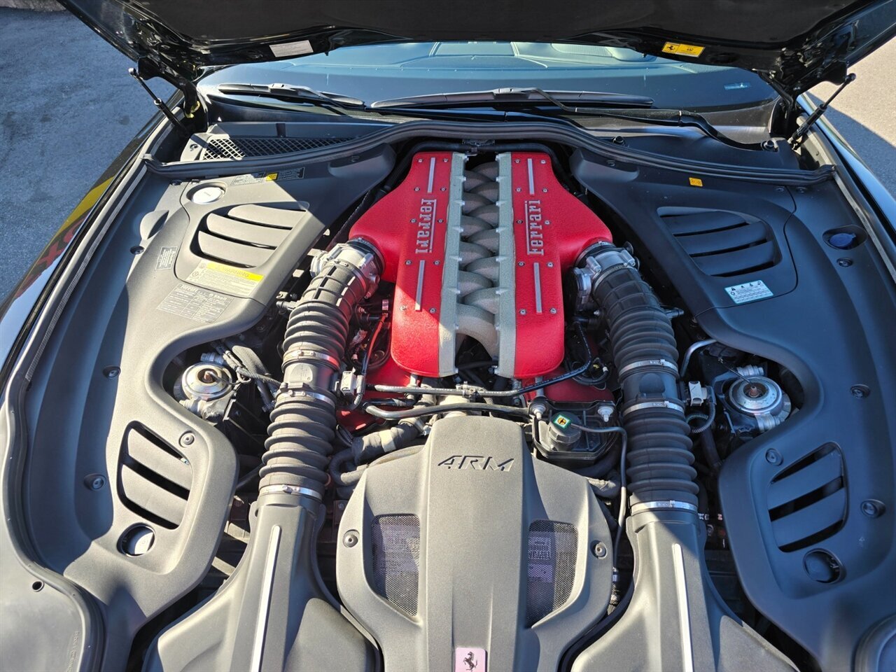 2017 Ferrari GTC4Lusso - Photo 35 - Red Bank, NJ 07701