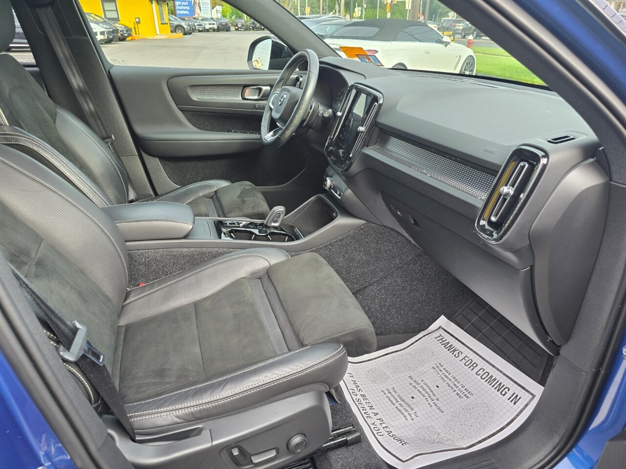 2020 Volvo XC40 T5 R-Design - Photo 12 - Red Bank, NJ 07701
