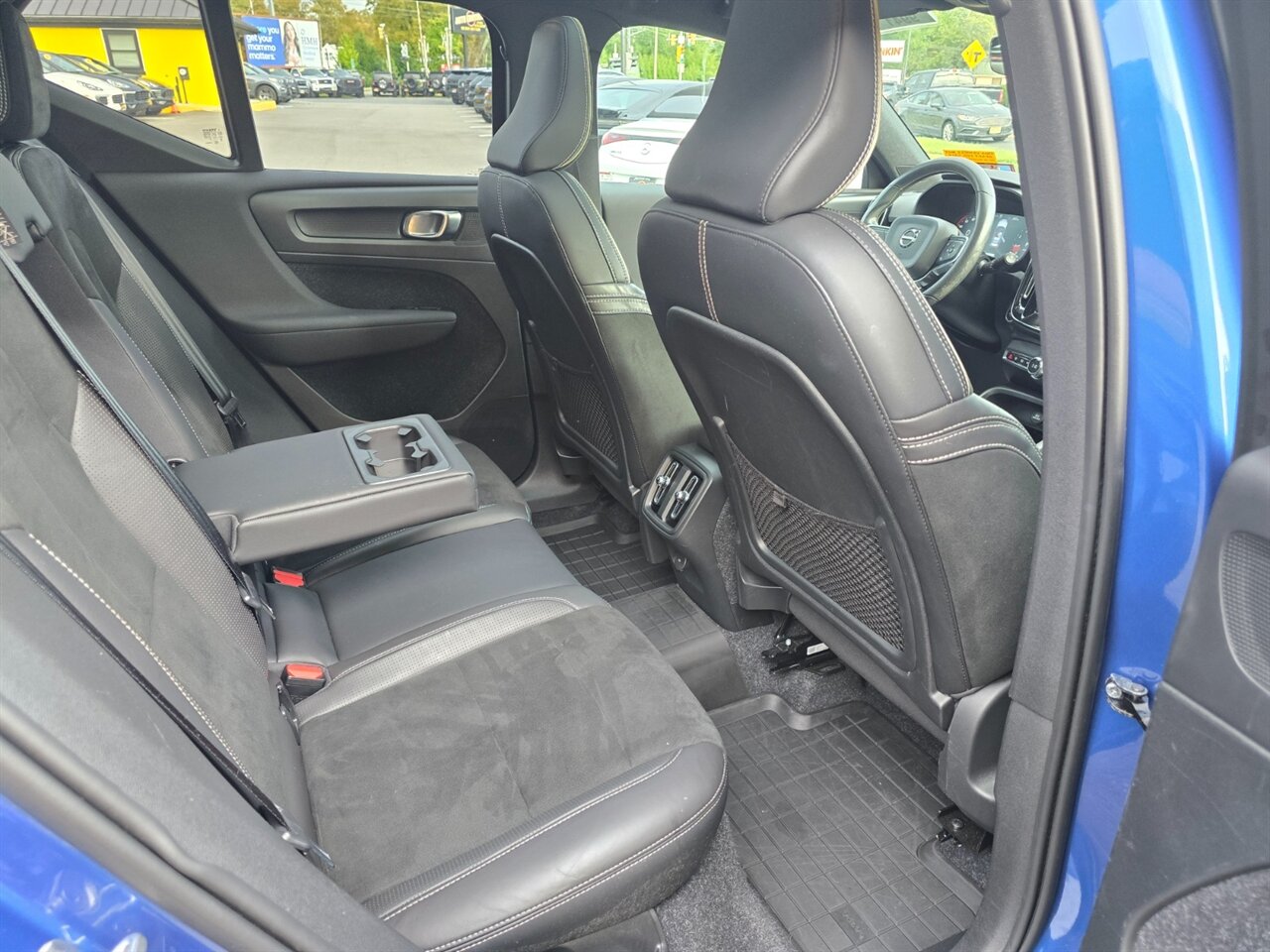 2020 Volvo XC40 T5 R-Design - Photo 14 - Red Bank, NJ 07701