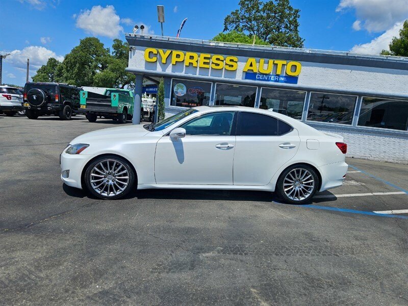 2010 Lexus IS 250  Sedan w/Moonroof  