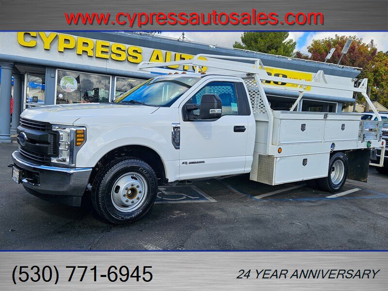 2019 Ford F-350 Super Duty 6.7L Diesel Contractor bed truck  