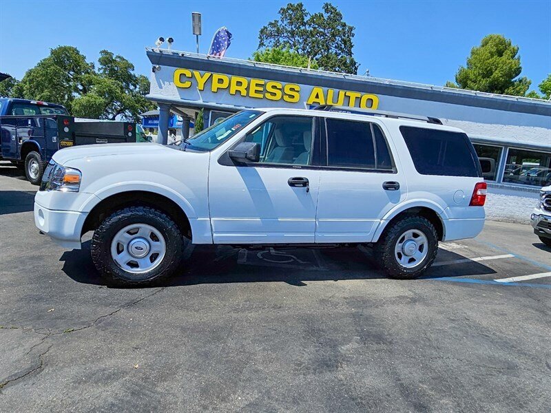 2009 Ford Expedition XLT 4X4 LOW MILES  