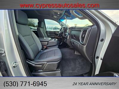 2019 Chevrolet Silverado 1500 LT CREW CAB 4x4 EXTRA CLEAN!   - Photo 13 - Auburn, CA 95603