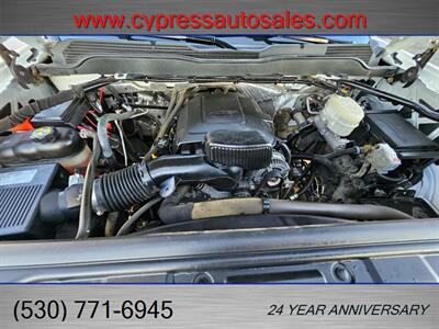 2015 Chevrolet Silverado 2500HD CREW CAB FLAT BED 4X4   - Photo 30 - Auburn, CA 95603