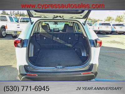 2020 Toyota RAV4 LE AWD   - Photo 5 - Auburn, CA 95603