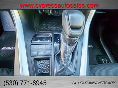 2020 Toyota RAV4 LE AWD   - Photo 17 - Auburn, CA 95603