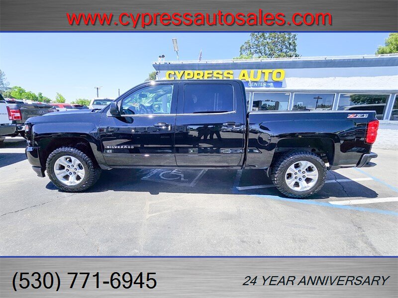 2017 Chevrolet Silverado 1500 4X4 LT Z71 LOW MILES  