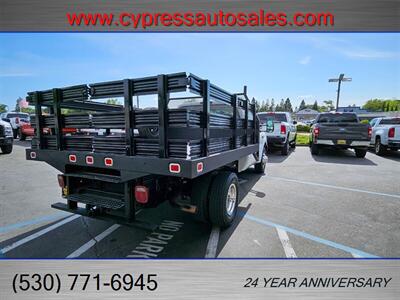 2001 Ford F-350 141 " WB / FLAT BED   - Photo 6 - Auburn, CA 95603