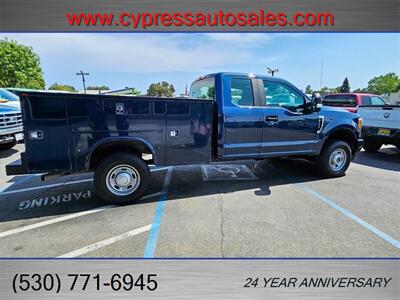 2017 Ford F-250 XL Super Cab 6.2L 4x4 Utility Bed   - Photo 29 - Auburn, CA 95603