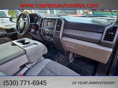 2017 Ford F-250 XL Super Cab 6.2L 4x4 Utility Bed   - Photo 18 - Auburn, CA 95603