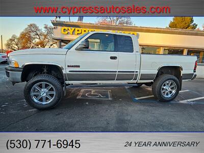 2001 Dodge Ram 2500 SLT 5.9L CUMMINS DIESEL 4x4   - Photo 2 - Auburn, CA 95603