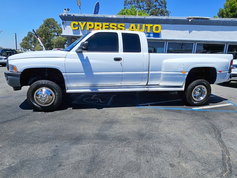 1998 Dodge Ram 3500 SLT 5.9L CUMMINS DIESEL 4X4 DUALLY  