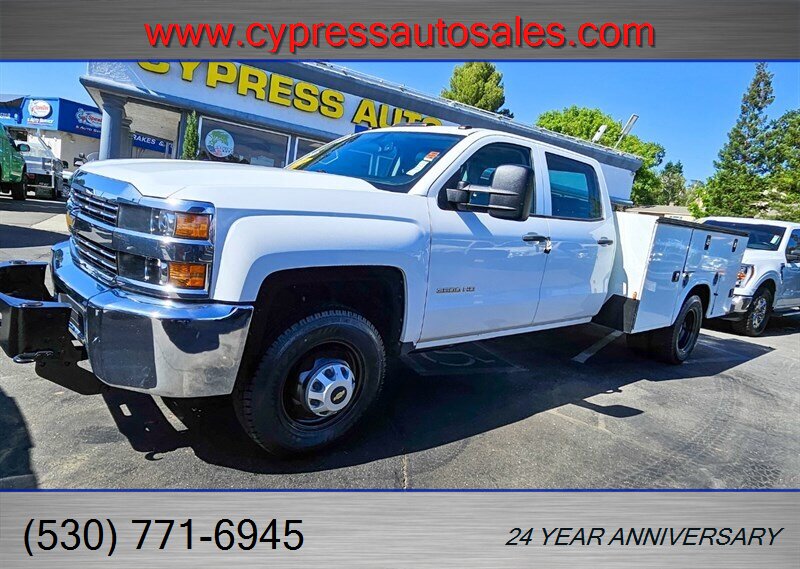 2015 Chevrolet Silverado 3500 CREW CAB UTILITY 4x4 LOW MILES  