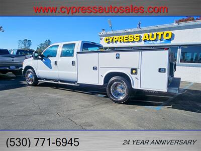 2015 Ford F-350 Super Duty CREW CAB UTILITY BED EXTRA LOW MILES   - Photo 2 - Auburn, CA 95603