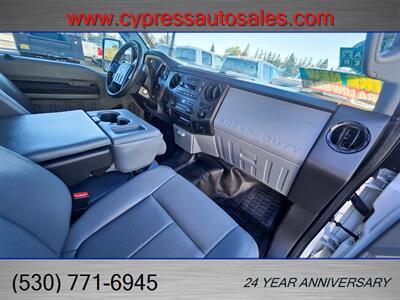 2015 Ford F-350 Super Duty CREW CAB UTILITY BED EXTRA LOW MILES   - Photo 15 - Auburn, CA 95603
