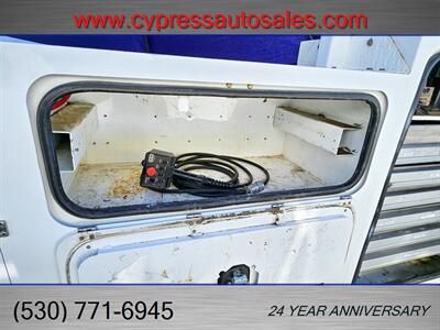 2014 FORD F450 6.7L DIESEL CREW CAB 4X4  UTILITY BED W/CRANE   - Photo 12 - Auburn, CA 95603
