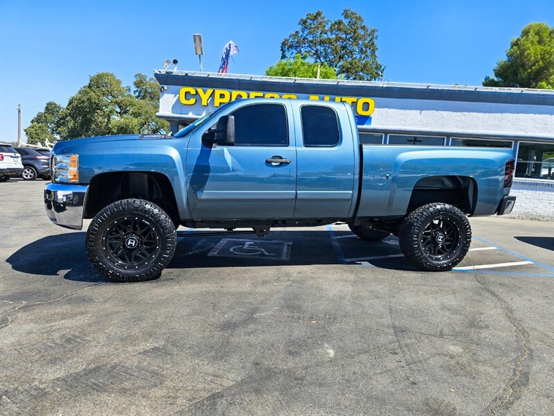 2007 Chevrolet Silverado 2500HD Duramax Diesel 4x4 Low Miles  