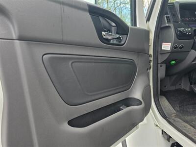 2020 International Harvester MV607  26' BOX TRUCK - Photo 10 - Wappingers Falls, NY 12590