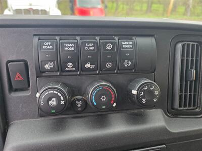 2020 International Harvester MV607  26' BOX TRUCK - Photo 22 - Wappingers Falls, NY 12590