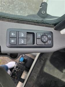 2020 International Harvester MV607  26' BOX TRUCK - Photo 20 - Wappingers Falls, NY 12590